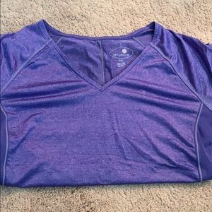 Women’s athletic top